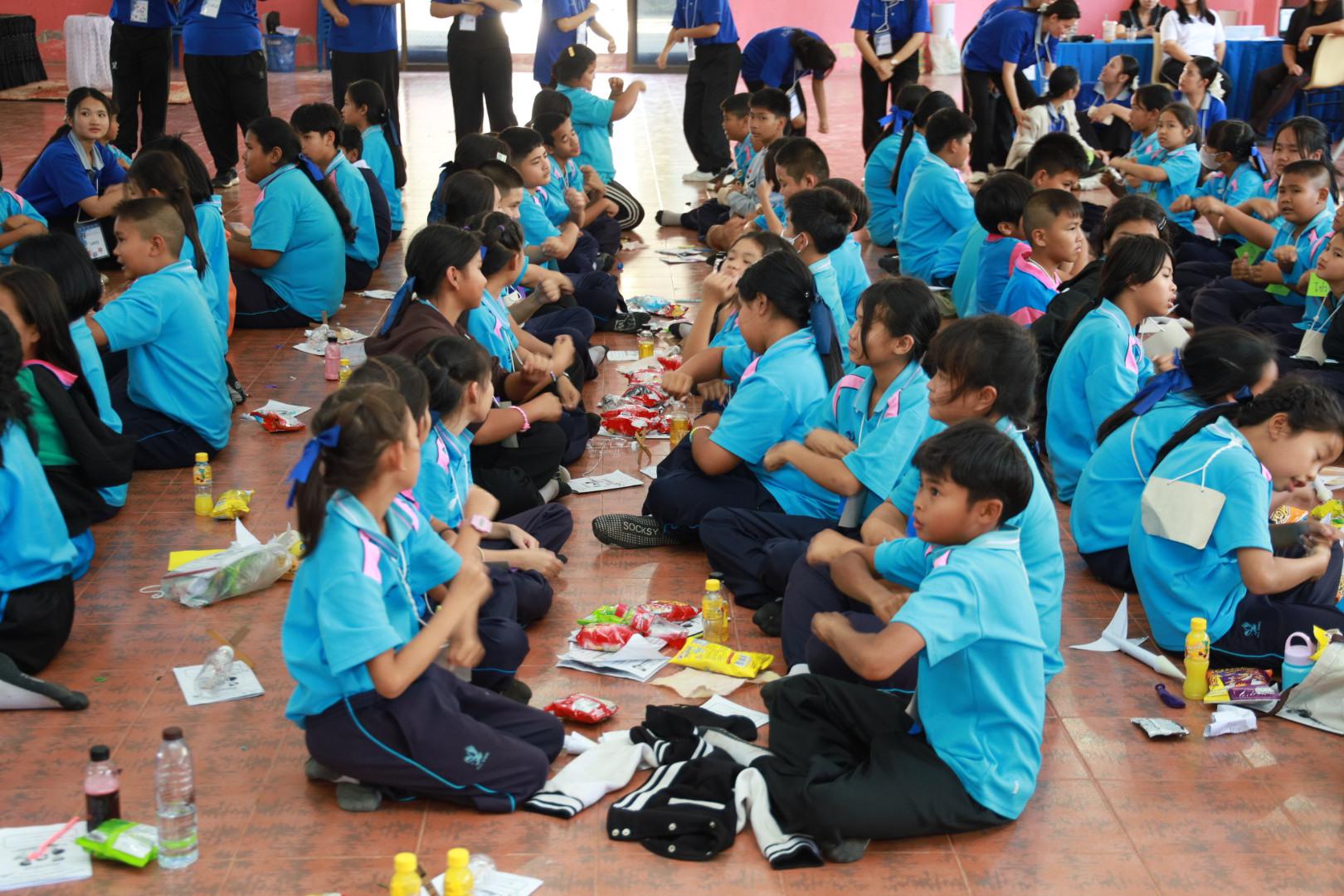 399. วันที่ 27 มกราคม 2569 โปรแกรมวิชาวิทยาศาสตร์ทั่วไป ได้จัดค่ายสเต็มศึกษาให้กับนักเรียนชั้นประถมศึกษาปีที่1-6 ณ โรงเรียนอนุบาลคลองขลุง จ.กำแพงเพชร